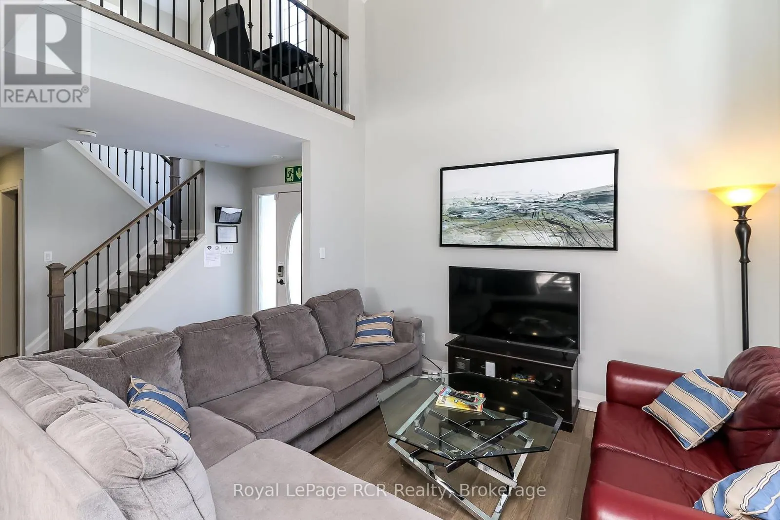 22 - 162 SETTLERS WAY, #22
