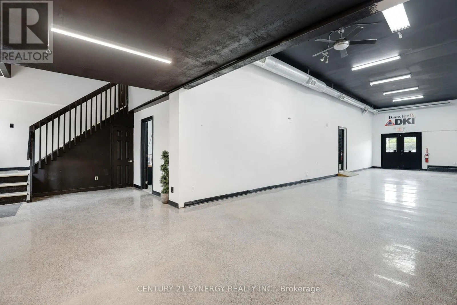 UNIT 2 - 42 UNION STREET