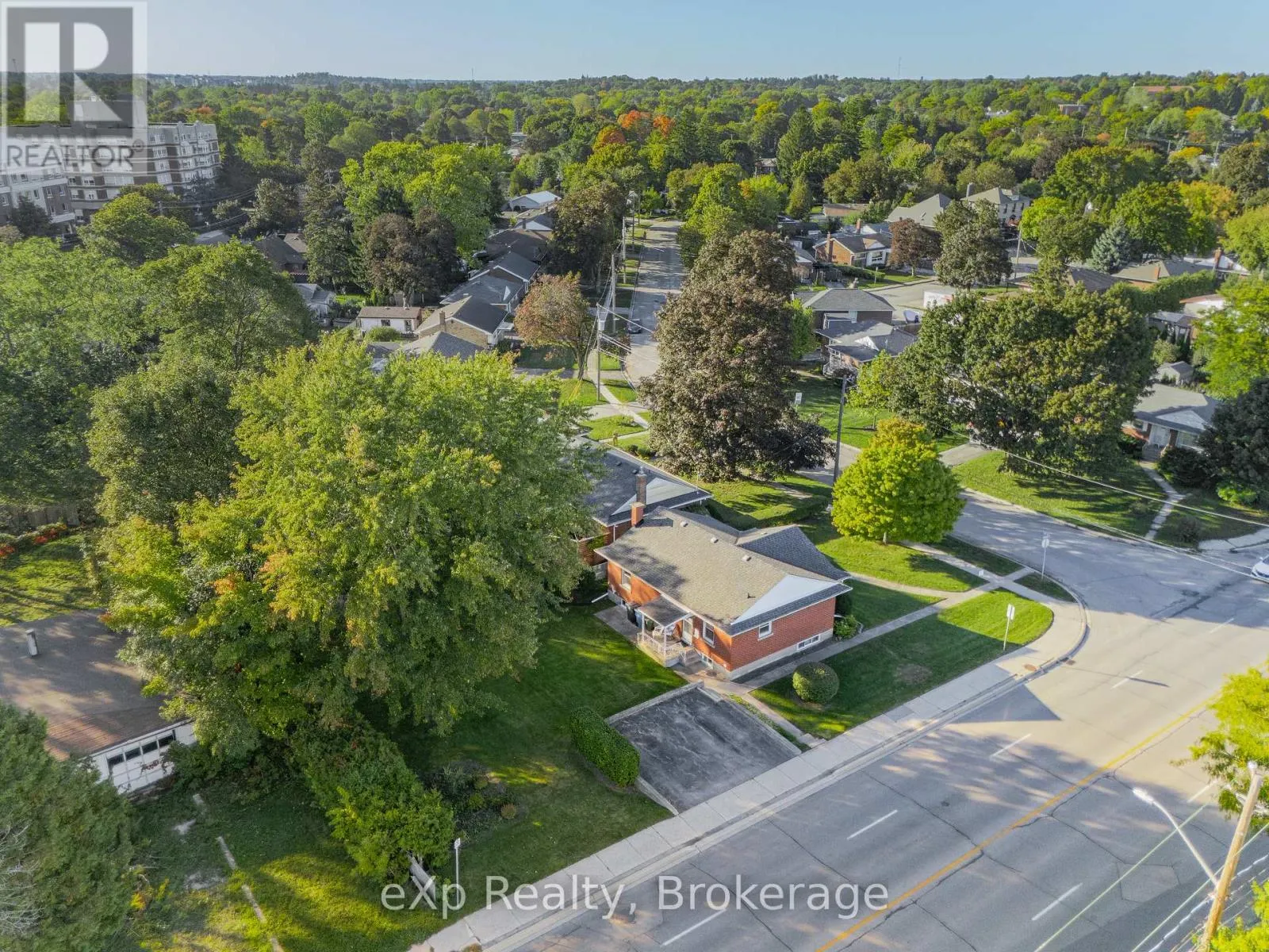 2 SKOV CRESCENT