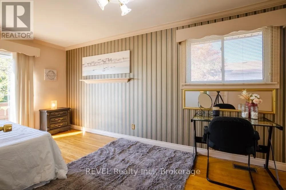 43 TRELAWN PARKWAY