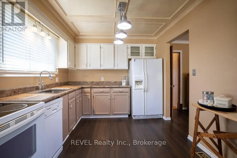 43 TRELAWN PARKWAY