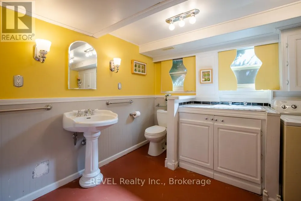 43 TRELAWN PARKWAY
