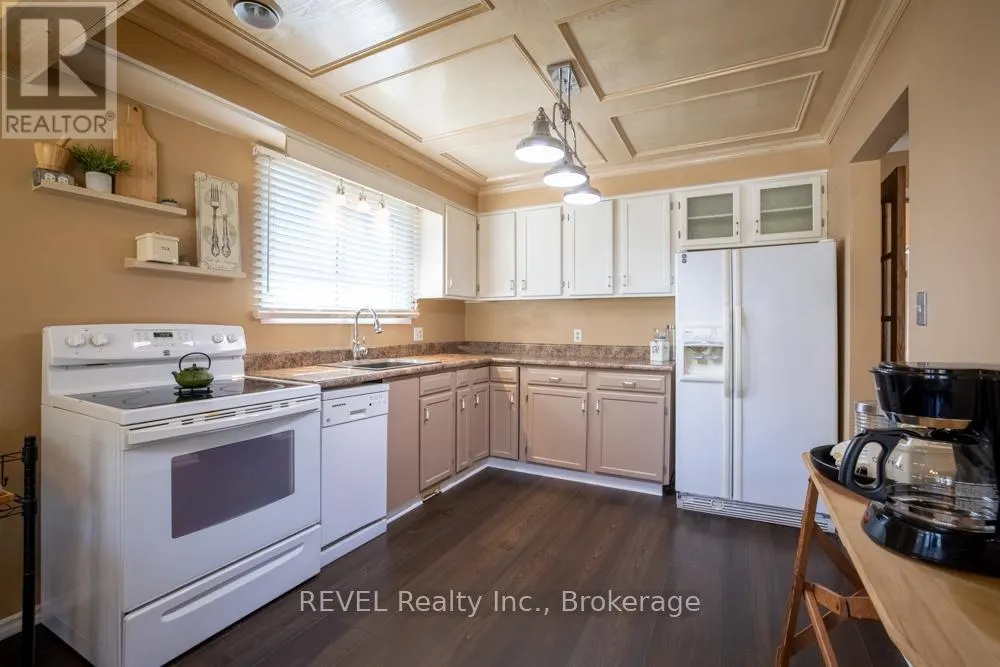 43 TRELAWN PARKWAY
