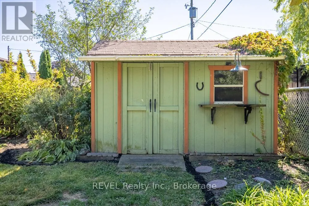 43 TRELAWN PARKWAY