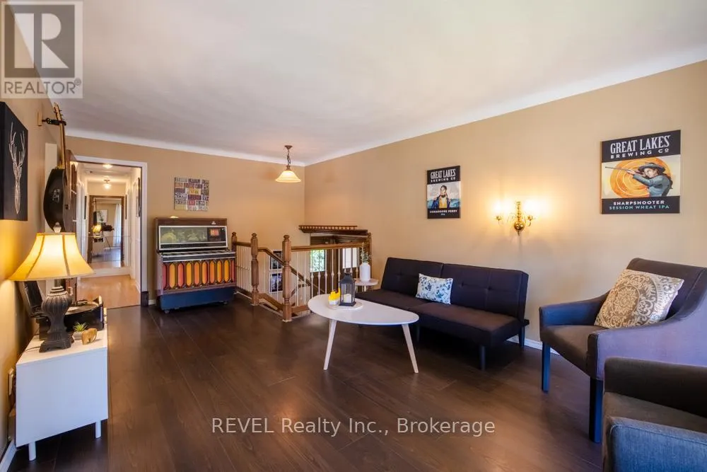 43 TRELAWN PARKWAY