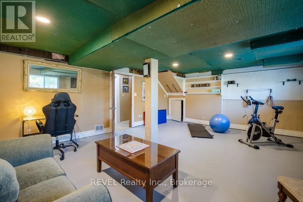 43 TRELAWN PARKWAY