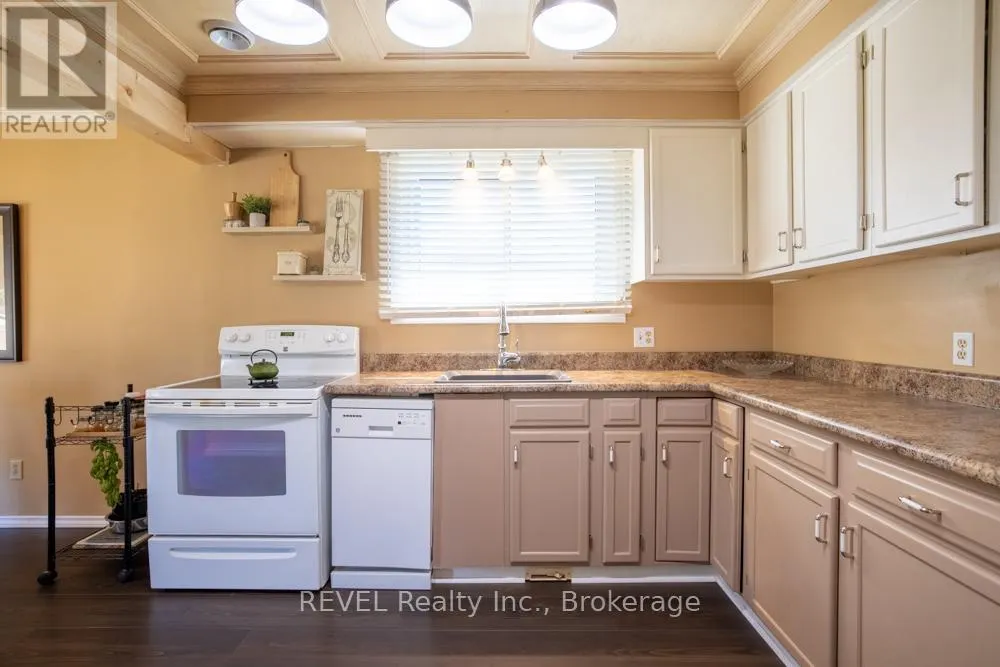 43 TRELAWN PARKWAY