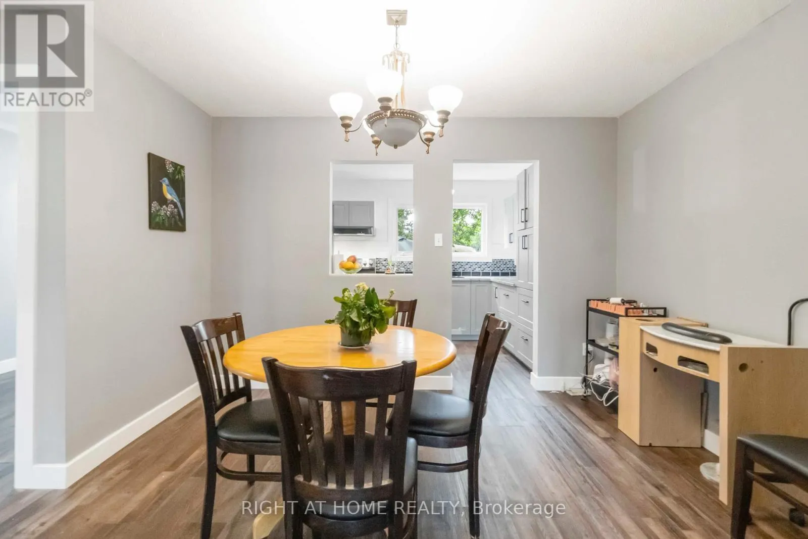 3 - 21 MIDLAND CRESCENT