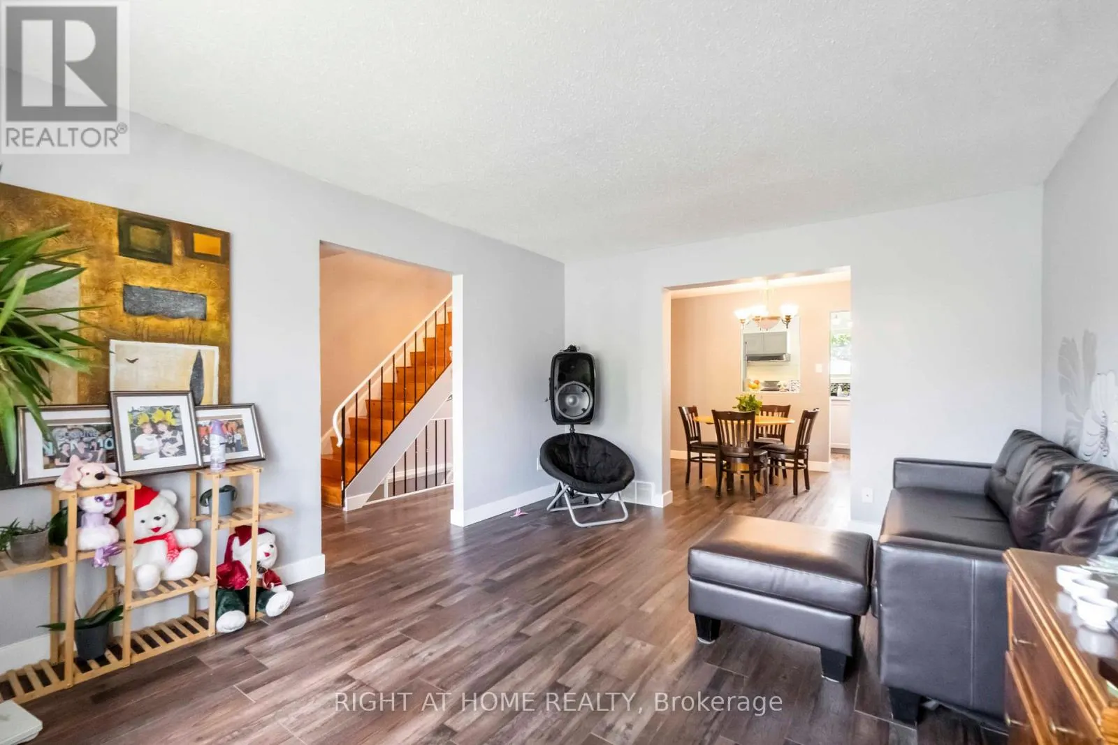 3 - 21 MIDLAND CRESCENT