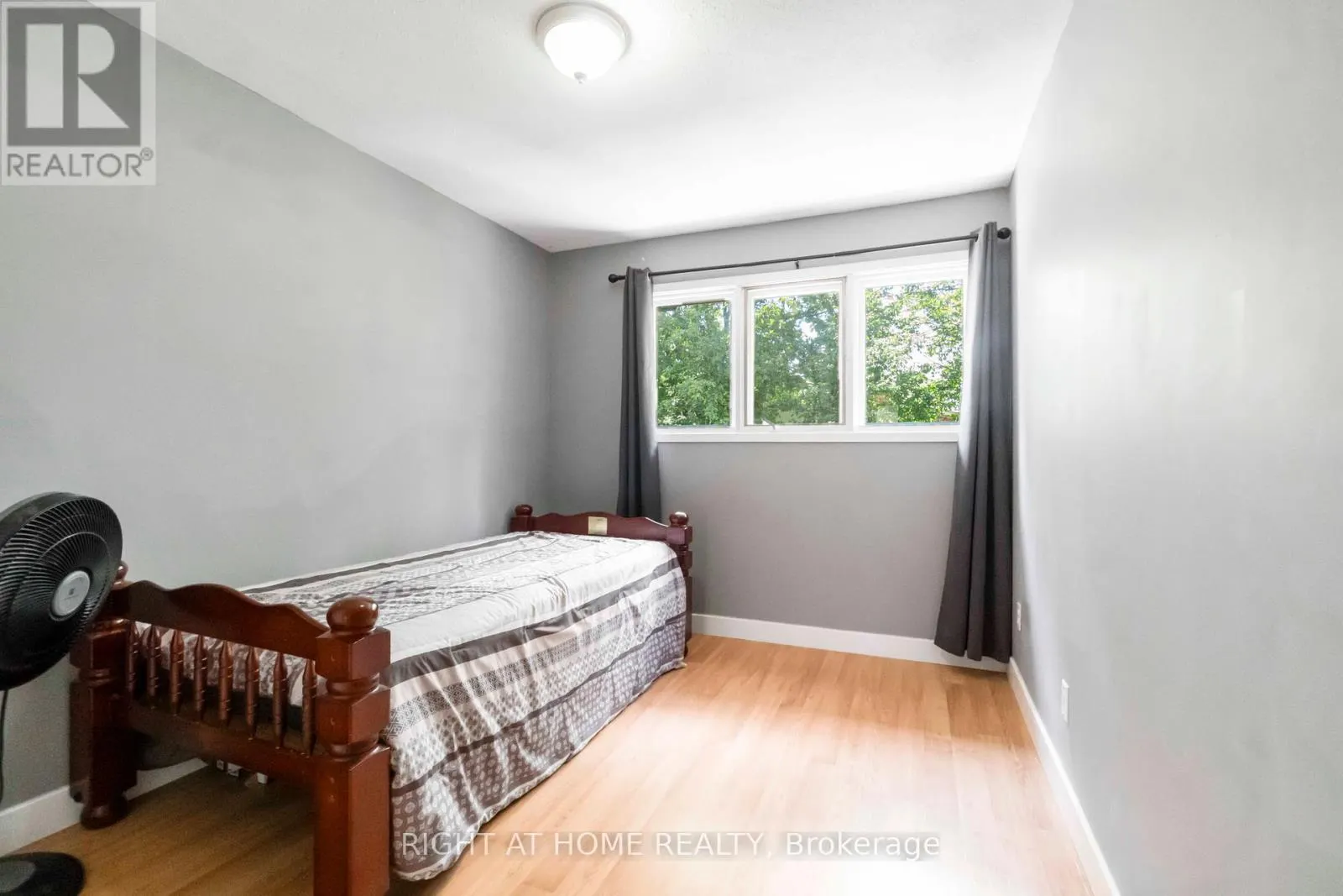 3 - 21 MIDLAND CRESCENT
