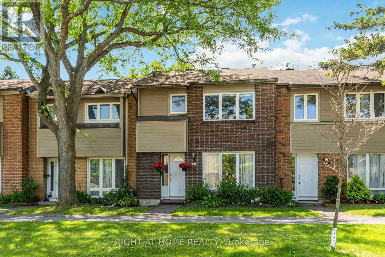 3 - 21 MIDLAND CRESCENT