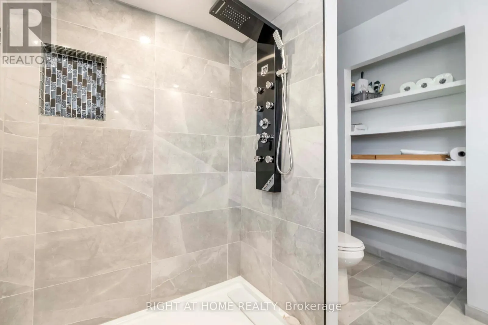 3 - 21 MIDLAND CRESCENT