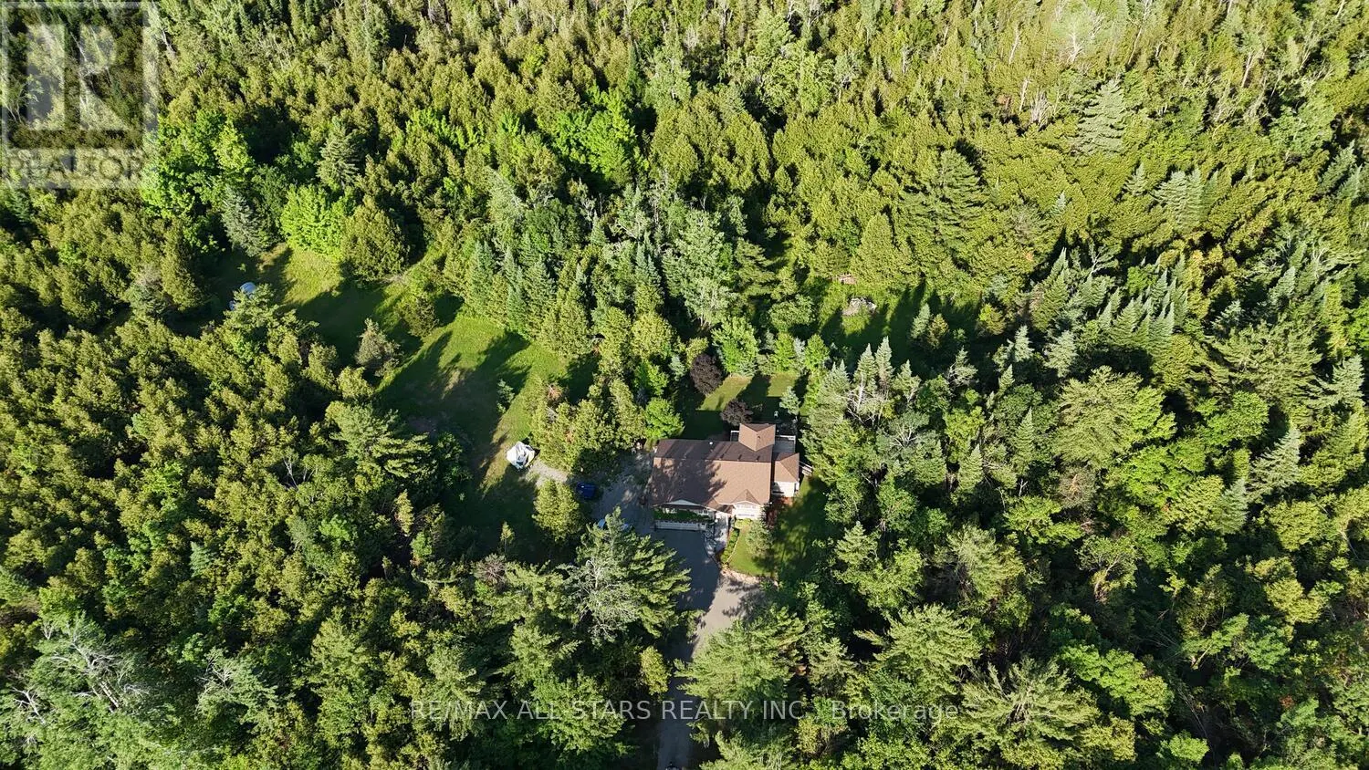 33 TATES BAY ROAD