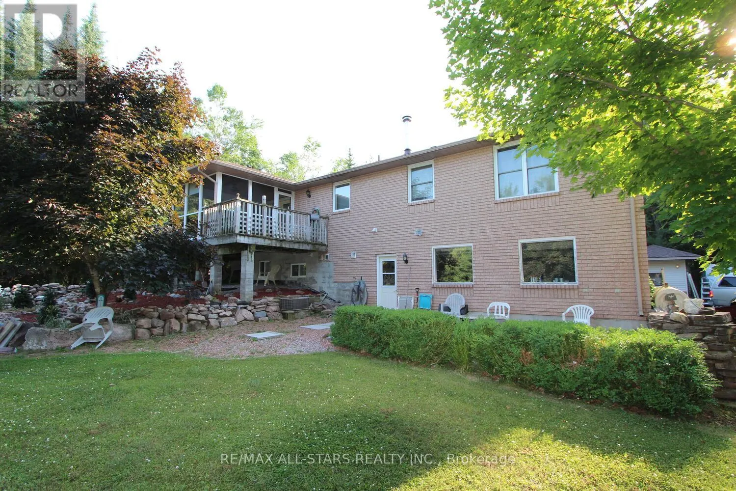 33 TATES BAY ROAD