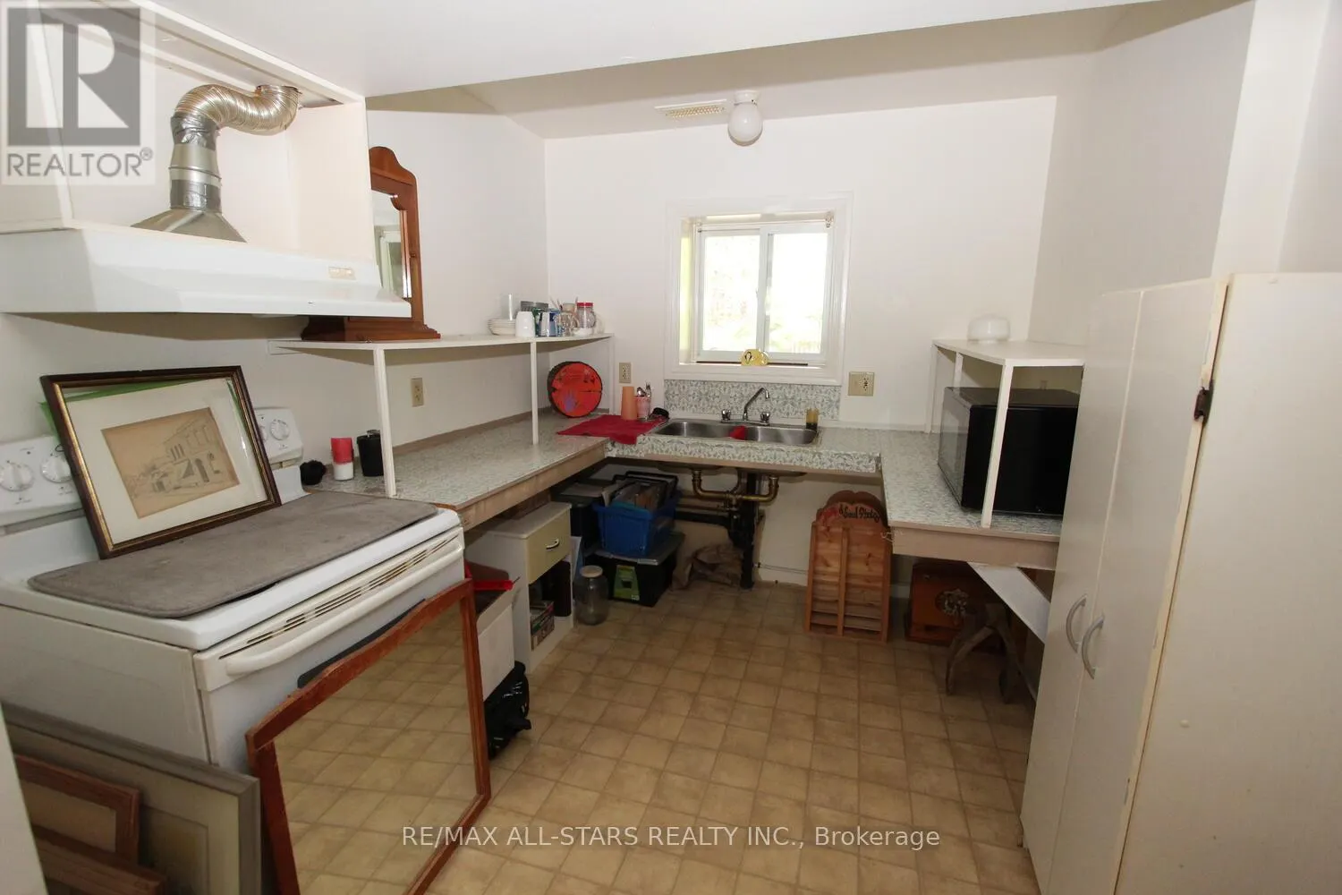 33 TATES BAY ROAD