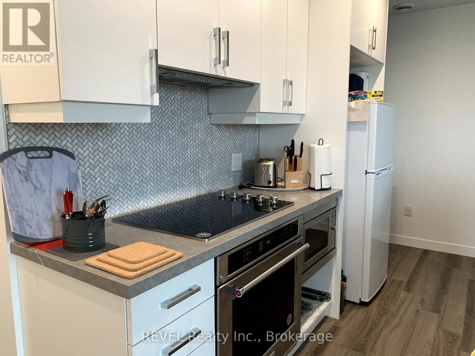 407 - 479 EAST AVENUE E, #407