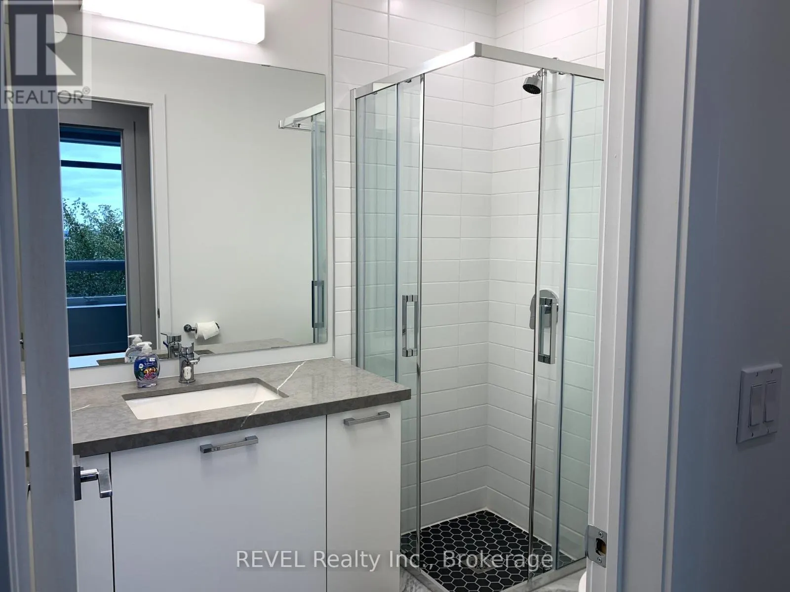 407 - 479 EAST AVENUE E, #407