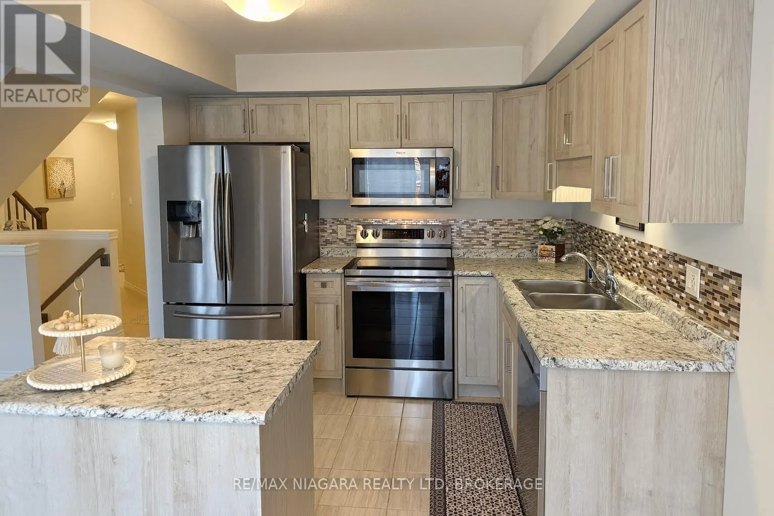 45 - 340 PROSPECT POINT ROAD N, #45