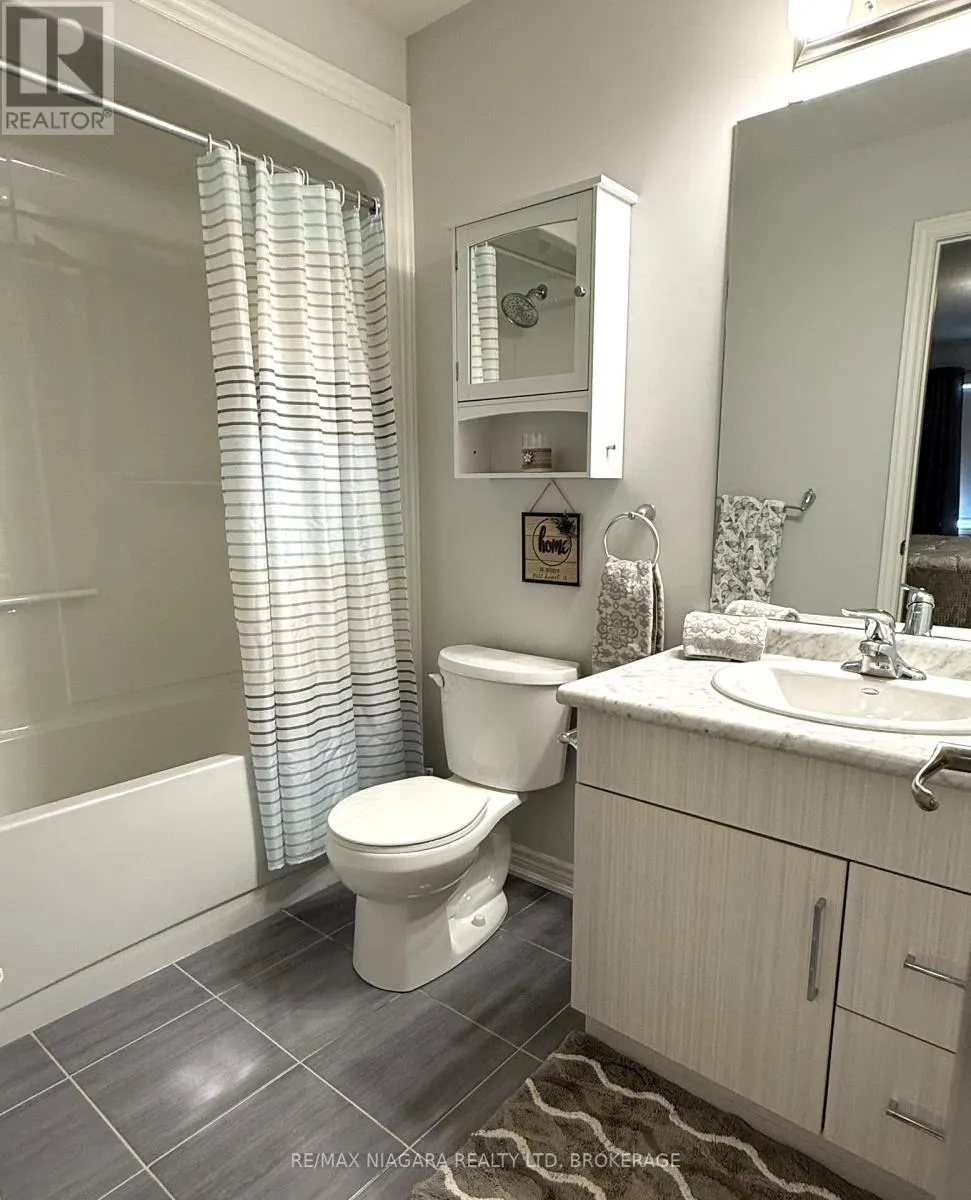 45 - 340 PROSPECT POINT ROAD N, #45