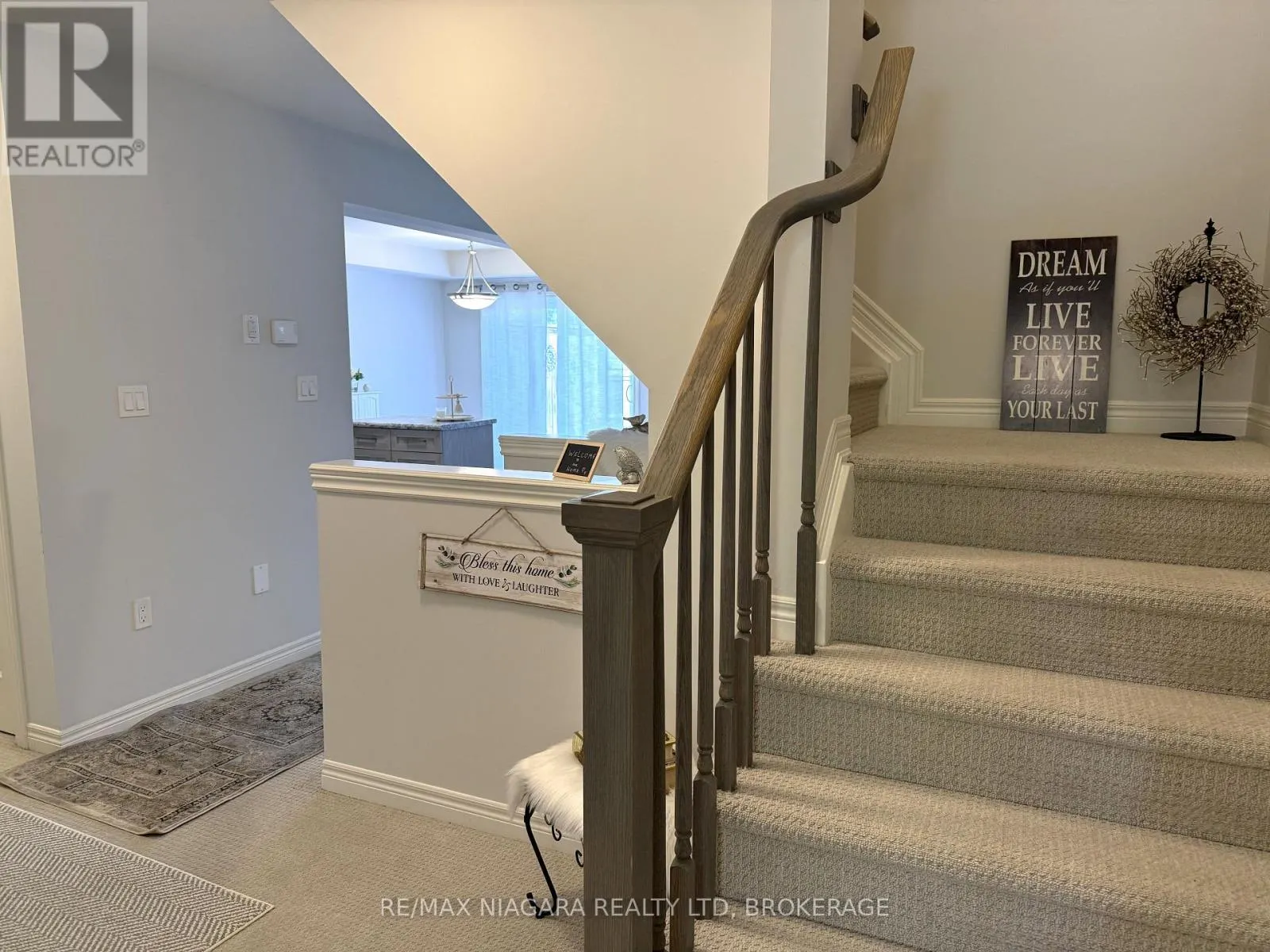 45 - 340 PROSPECT POINT ROAD N, #45