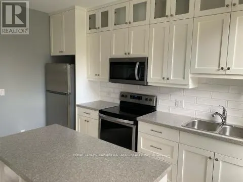 33 GLENELG STREET W