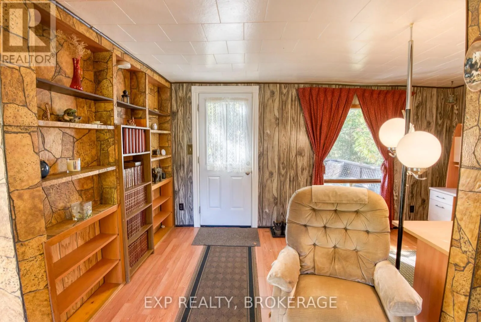 1103 HAROLD ROAD