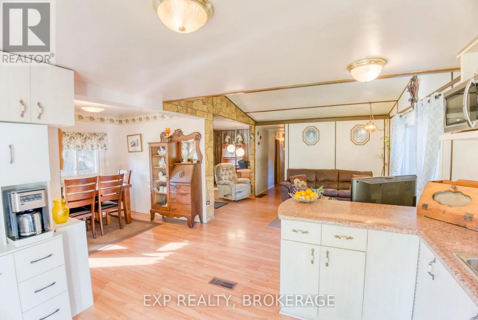 1103 HAROLD ROAD