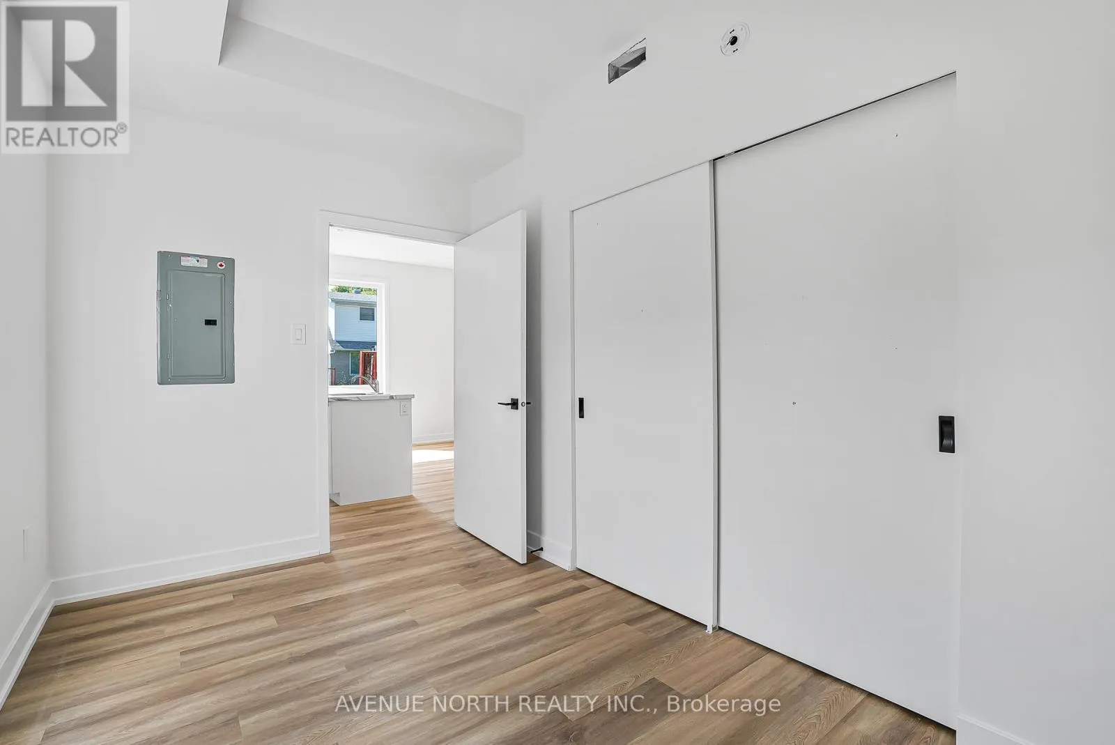 01 - 391 DIEPPE STREET