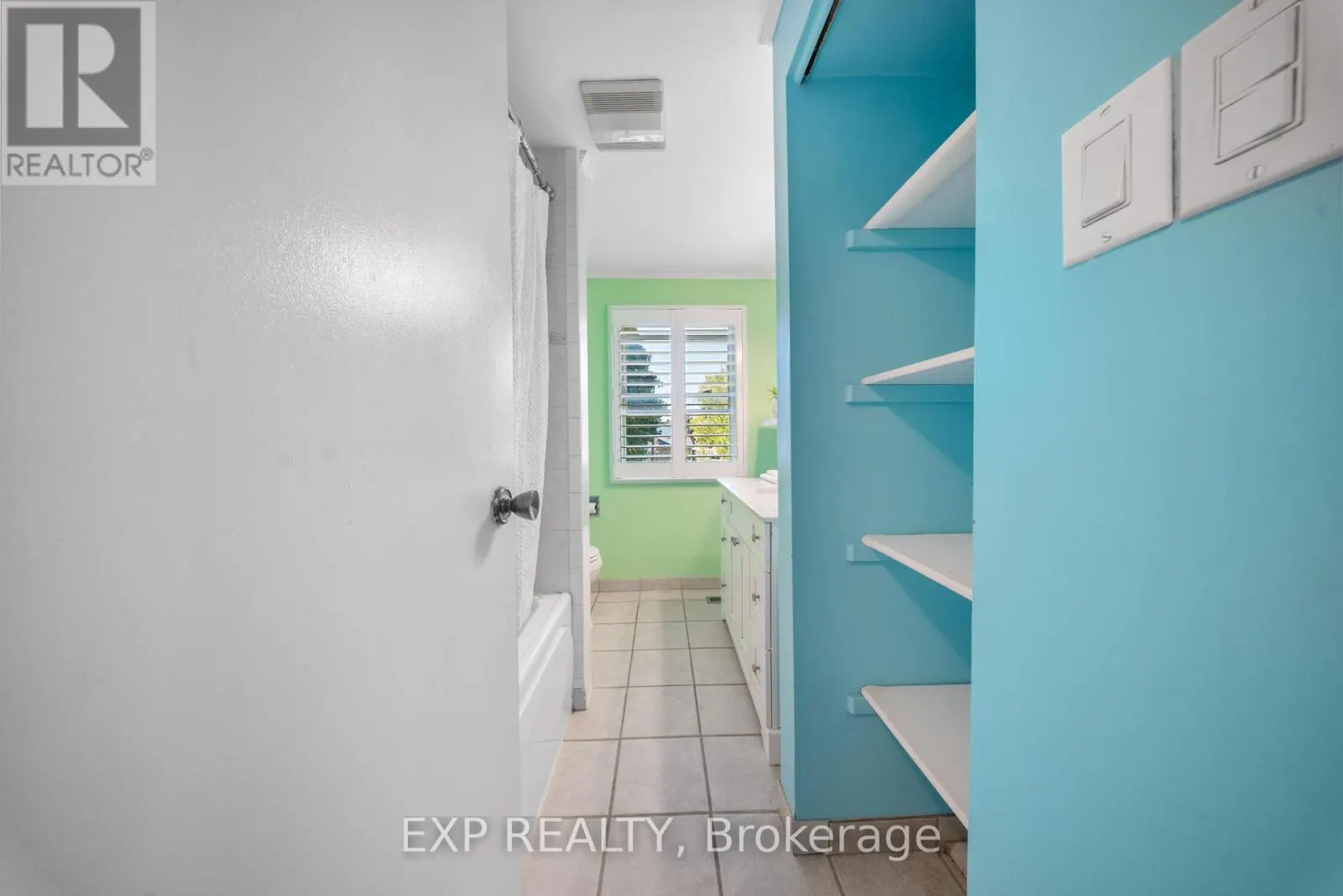 54 PATHFINDER CRESCENT