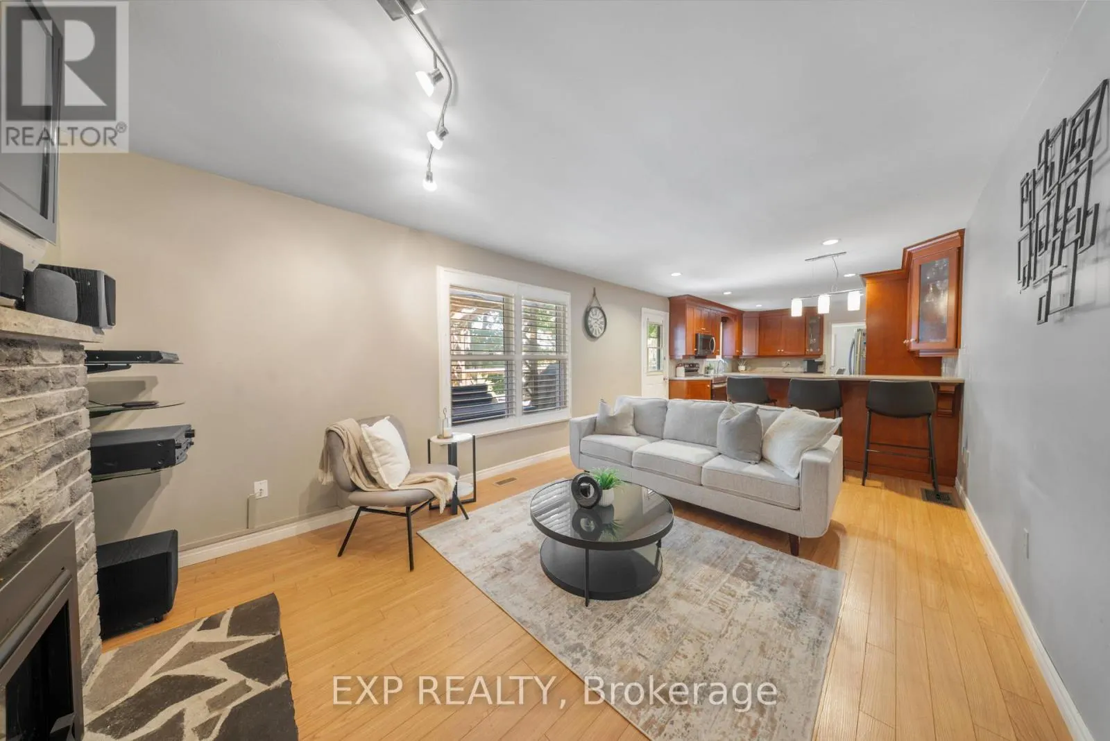 54 PATHFINDER CRESCENT