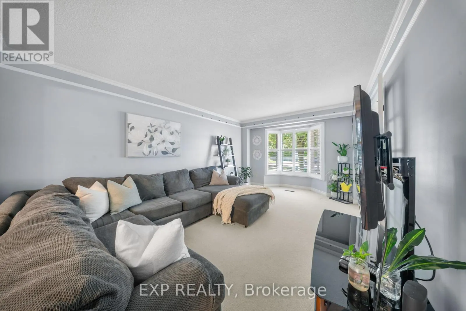 54 PATHFINDER CRESCENT