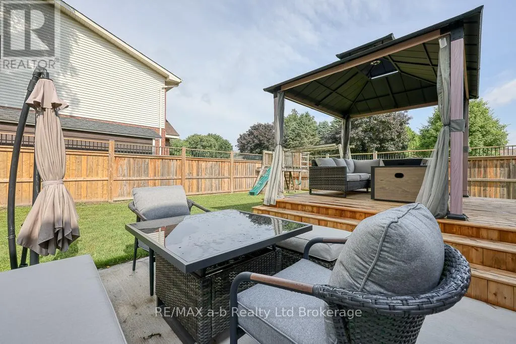 346 RIVERVIEW DRIVE