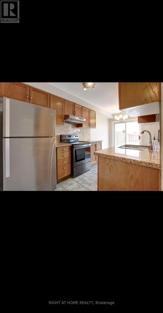 43 - 104 FRANCES AVENUE