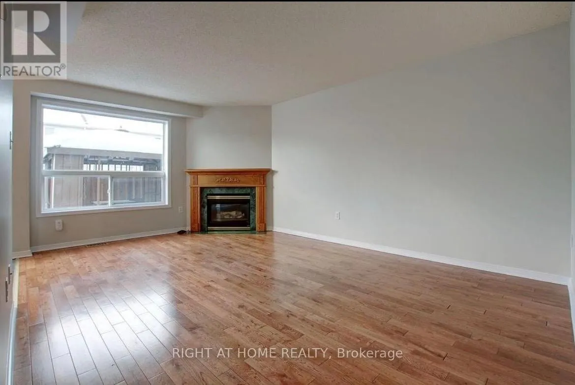 43 - 104 FRANCES AVENUE