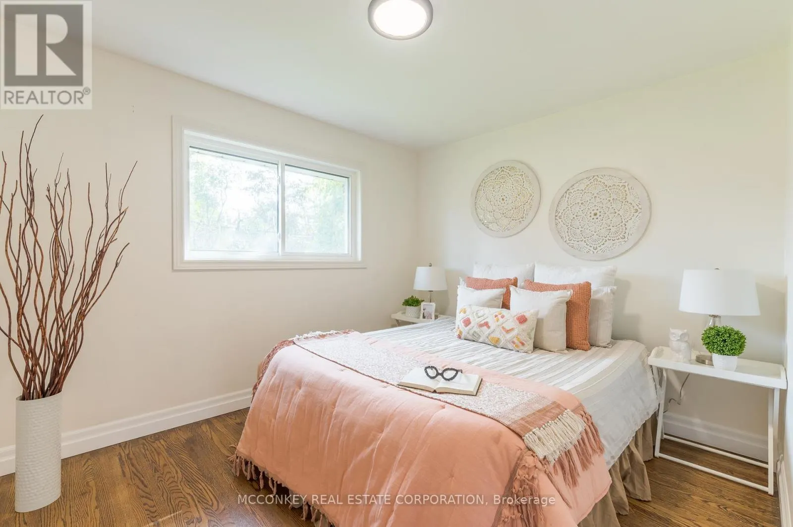 18 DALEVIEW AVENUE