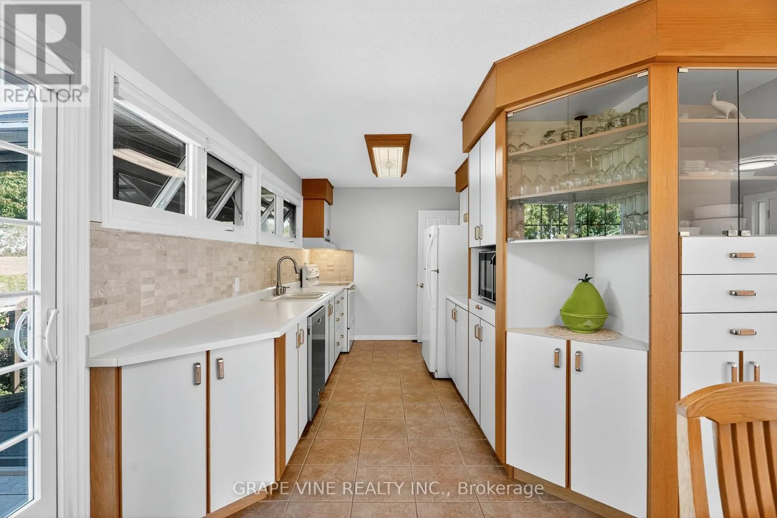 5041 THUNDER ROAD
