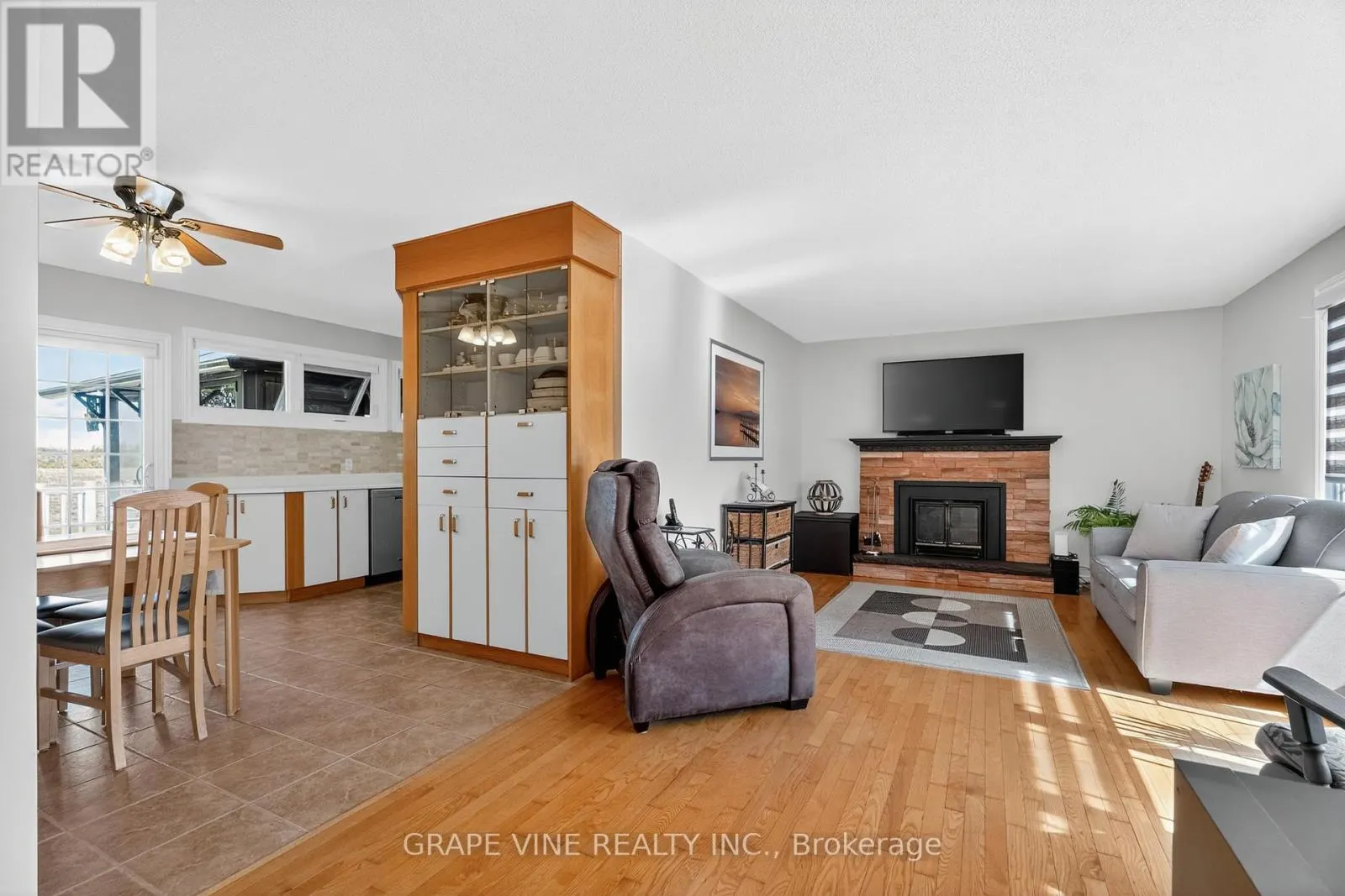 5041 THUNDER ROAD