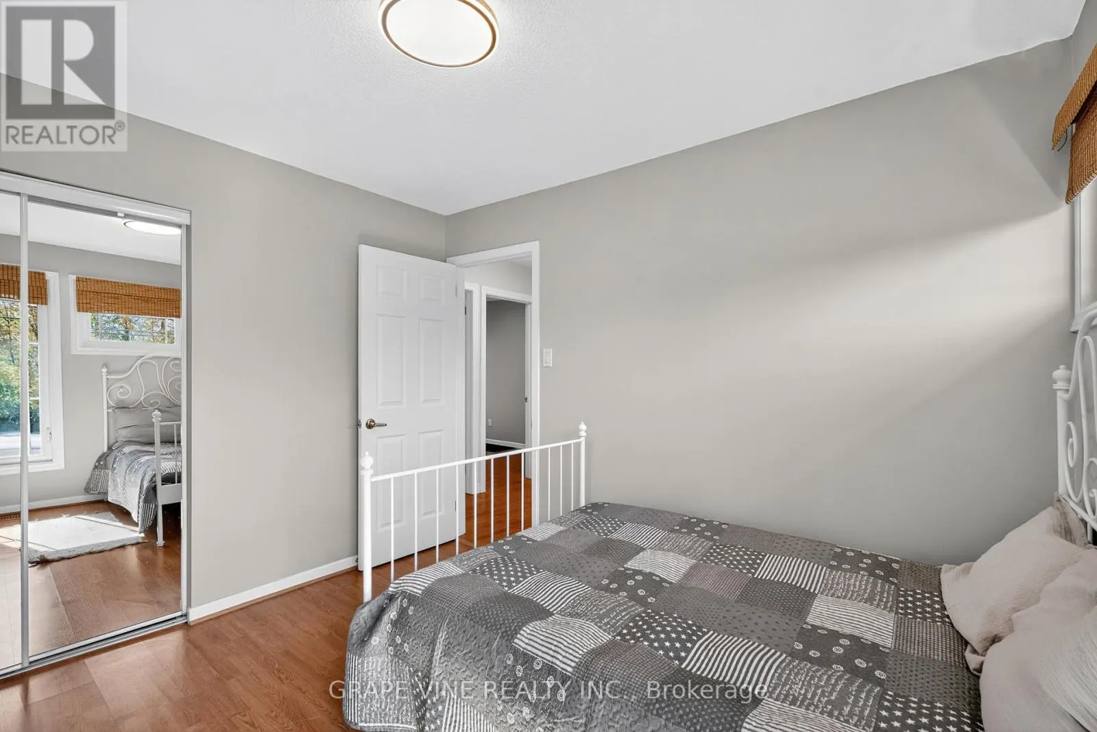 5041 THUNDER ROAD