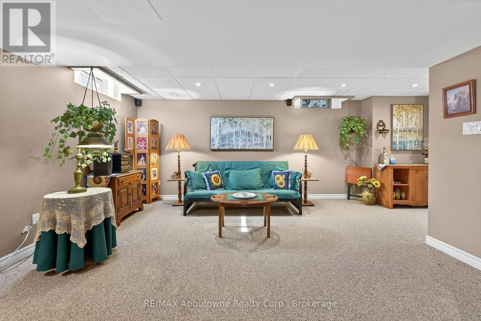 31 ELDERBERRY AVENUE
