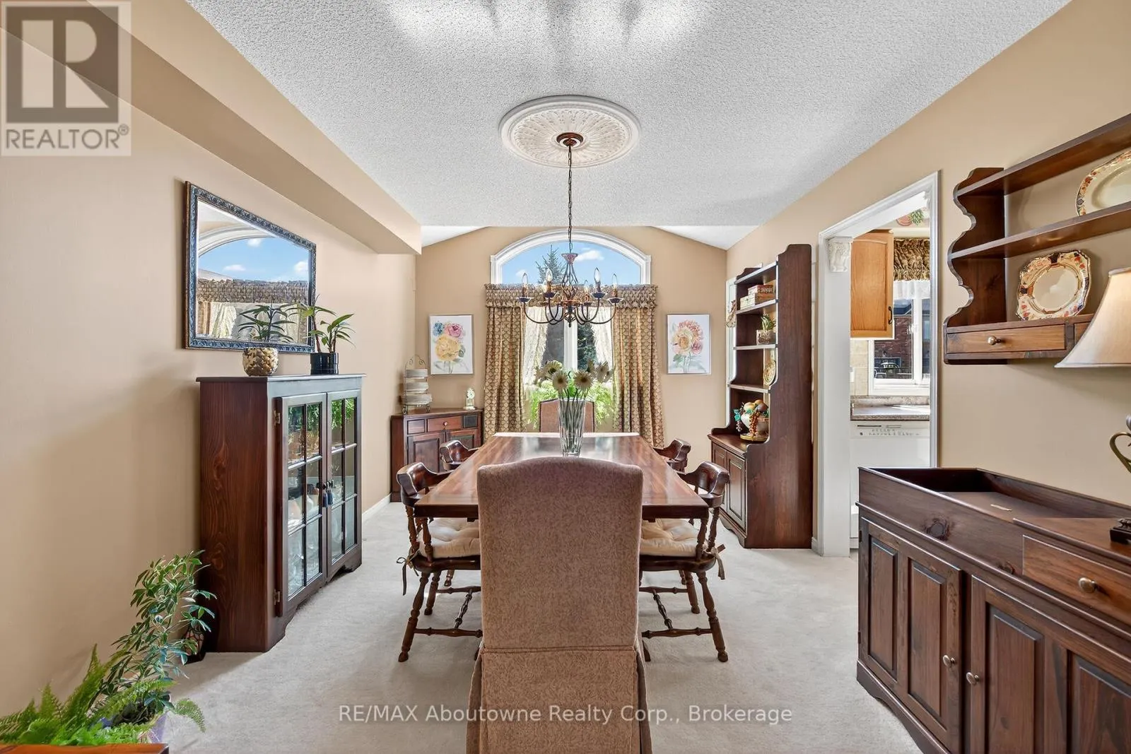31 ELDERBERRY AVENUE