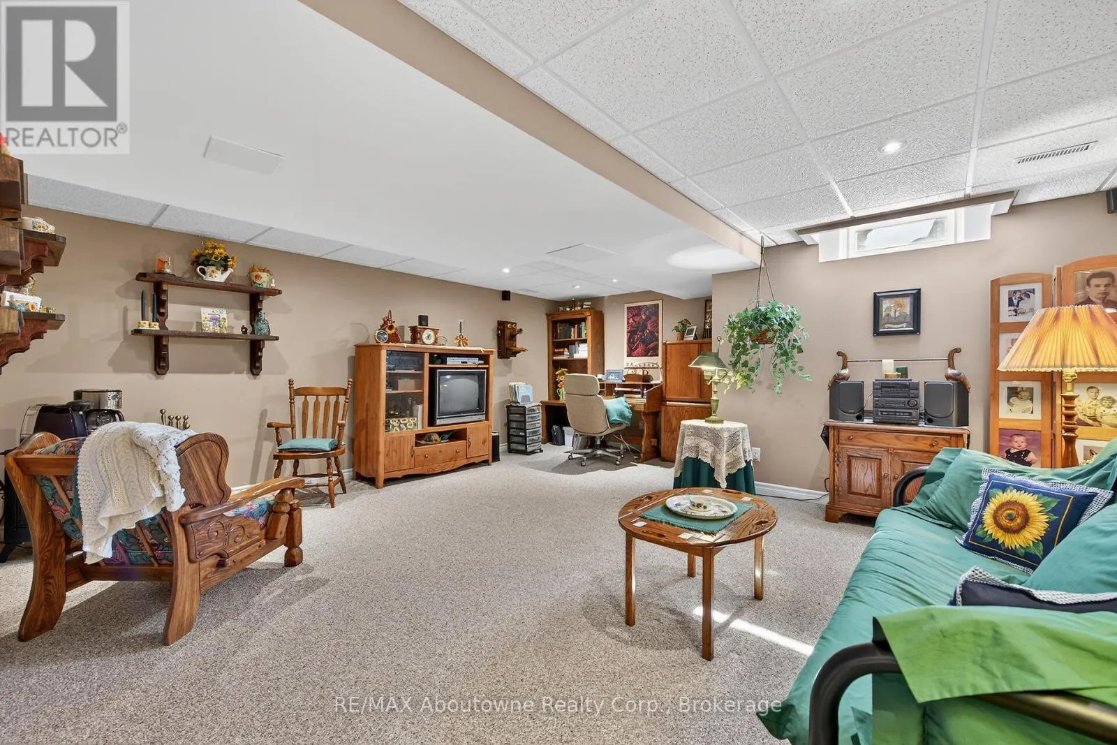 31 ELDERBERRY AVENUE
