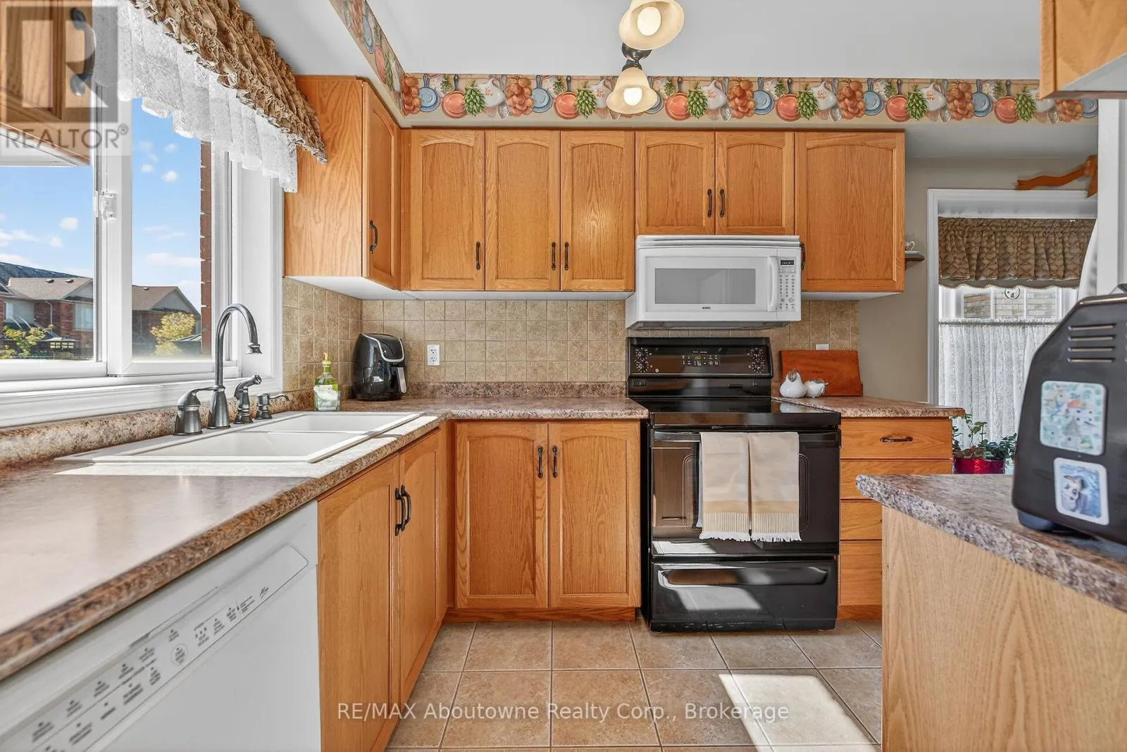 31 ELDERBERRY AVENUE