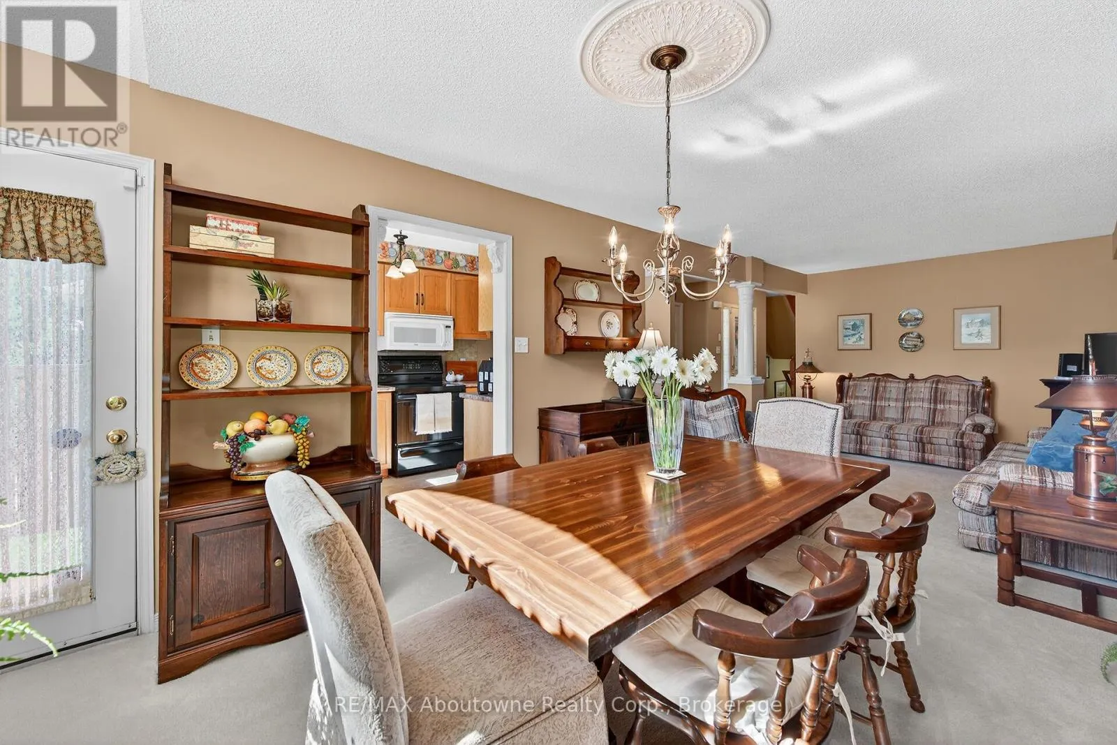31 ELDERBERRY AVENUE