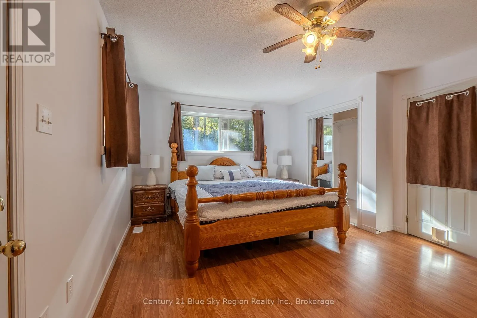 89 SUNRISE BAY DRIVE