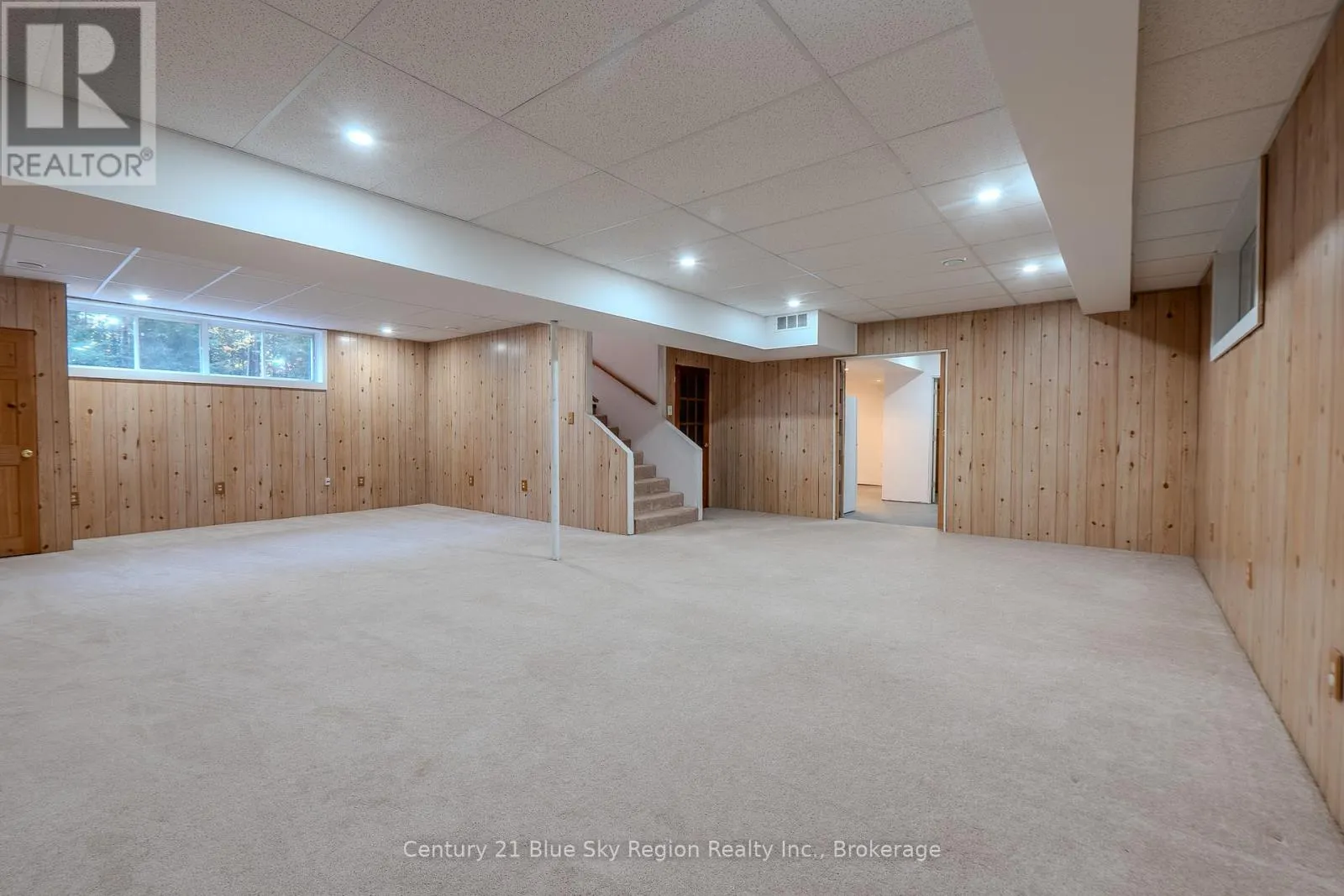89 SUNRISE BAY DRIVE