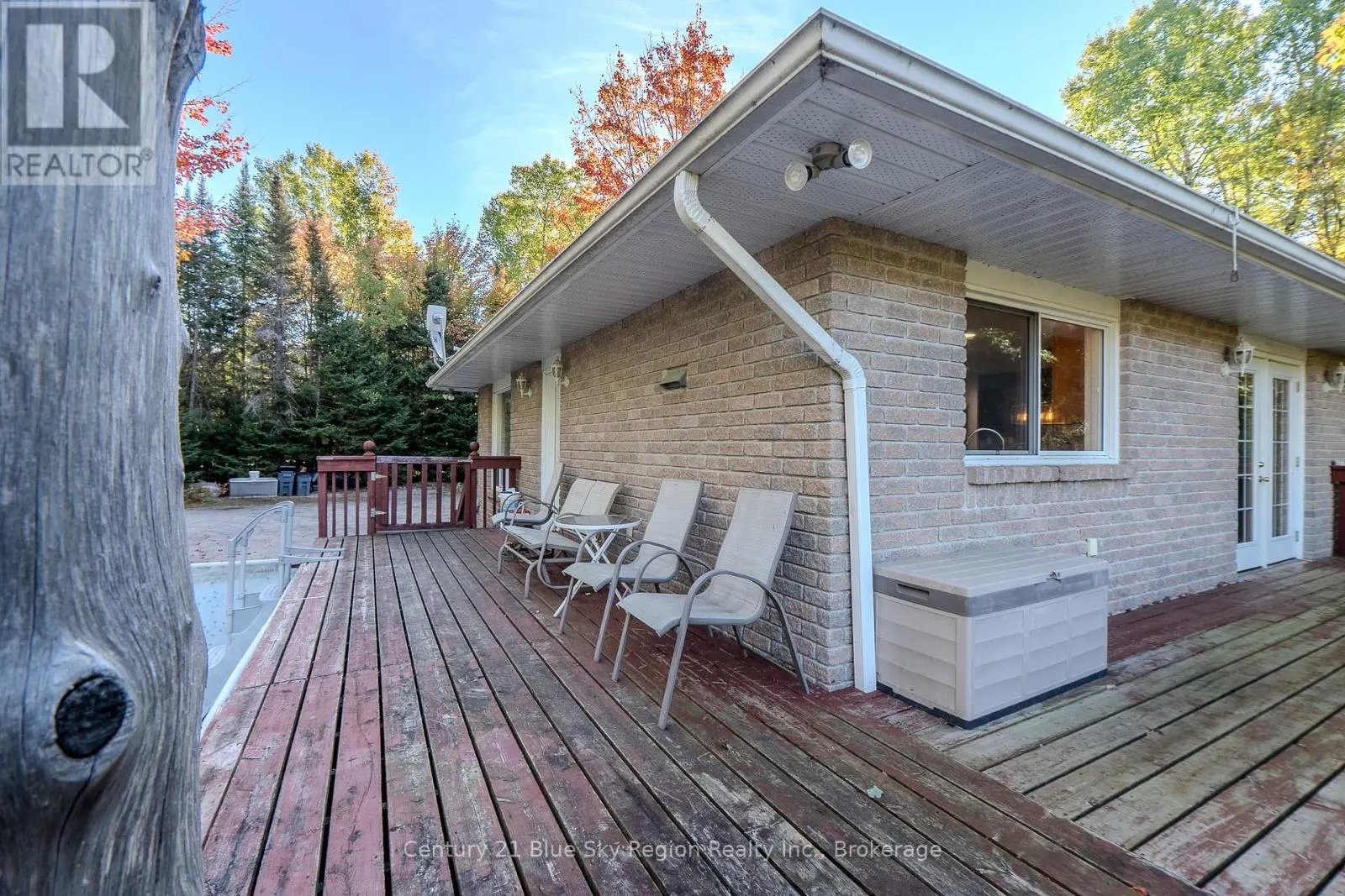 89 SUNRISE BAY DRIVE