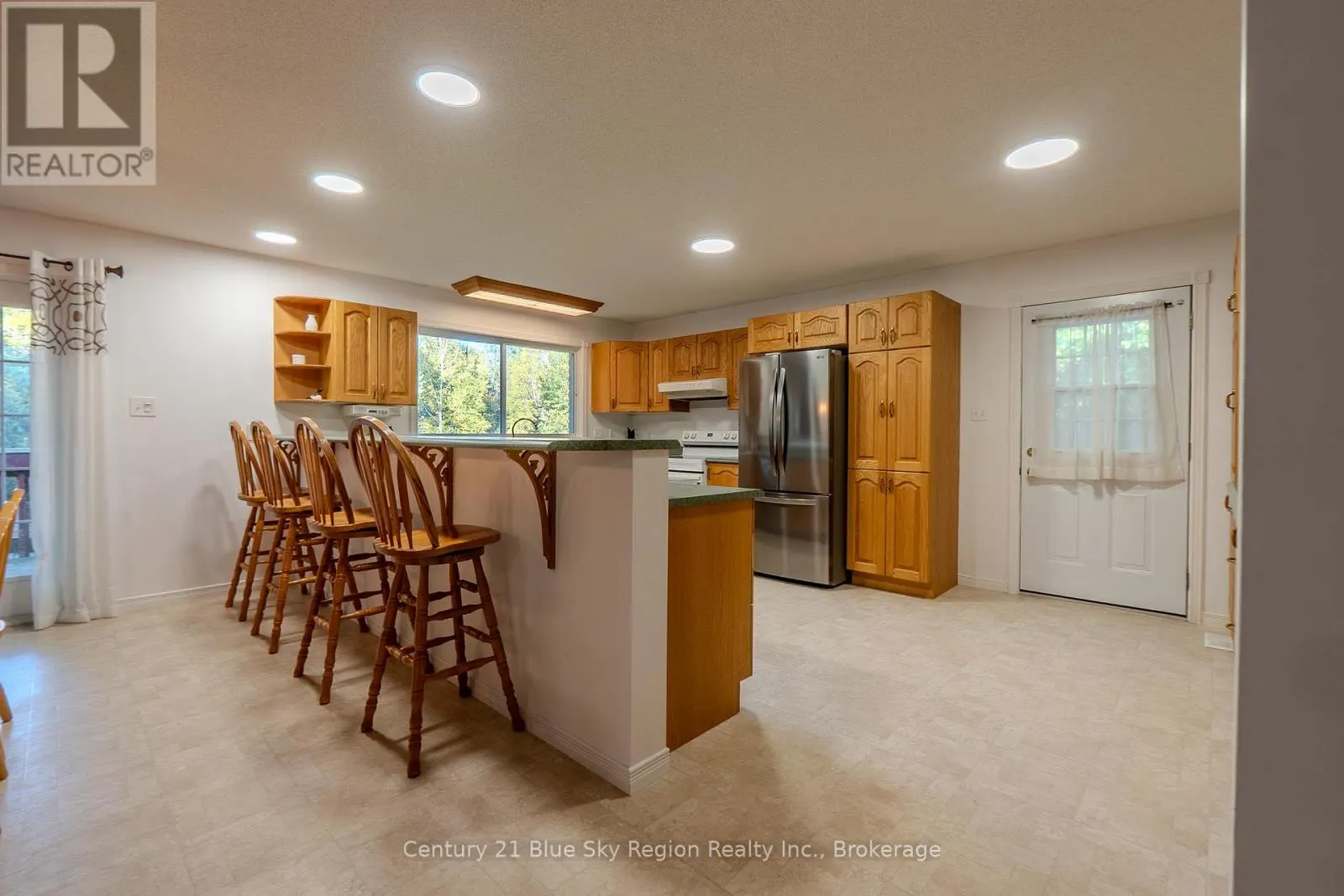 89 SUNRISE BAY DRIVE