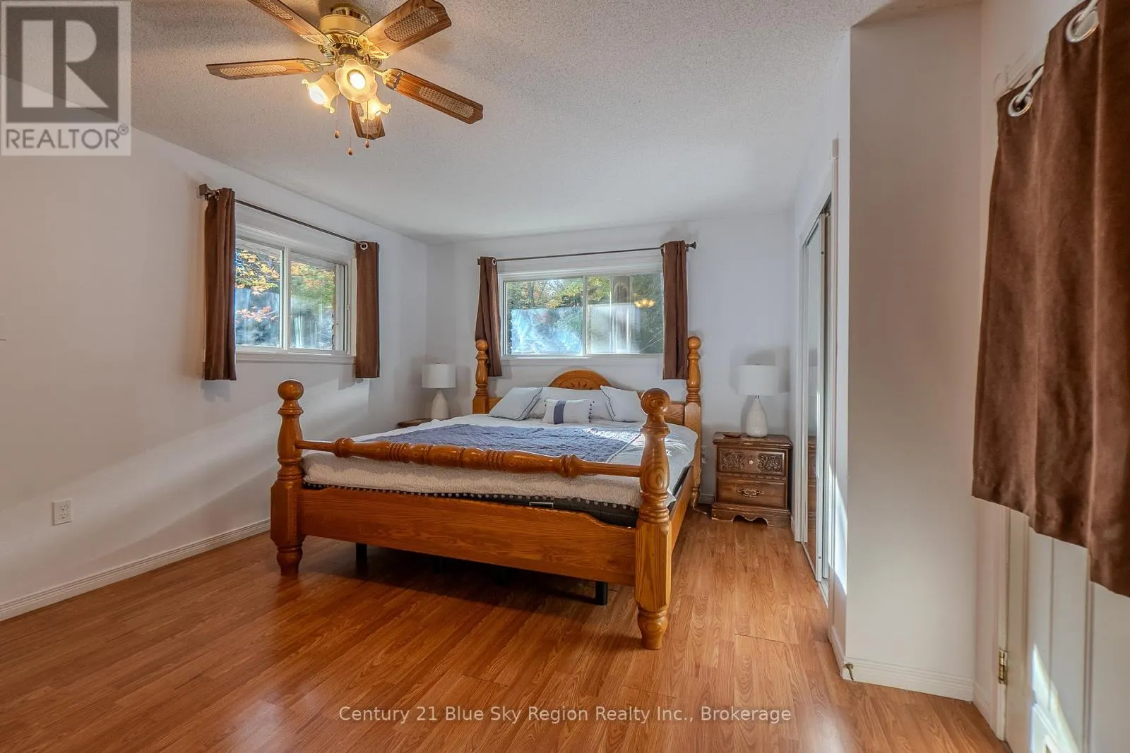 89 SUNRISE BAY DRIVE