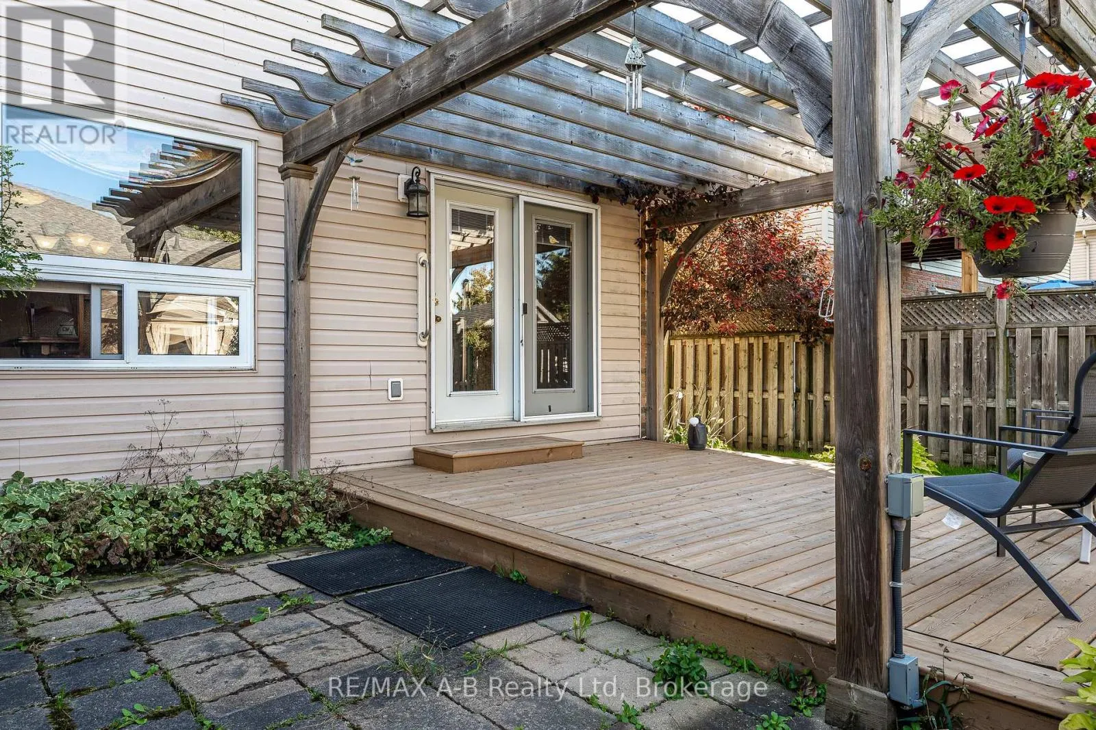 384 DOUGLAS STREET