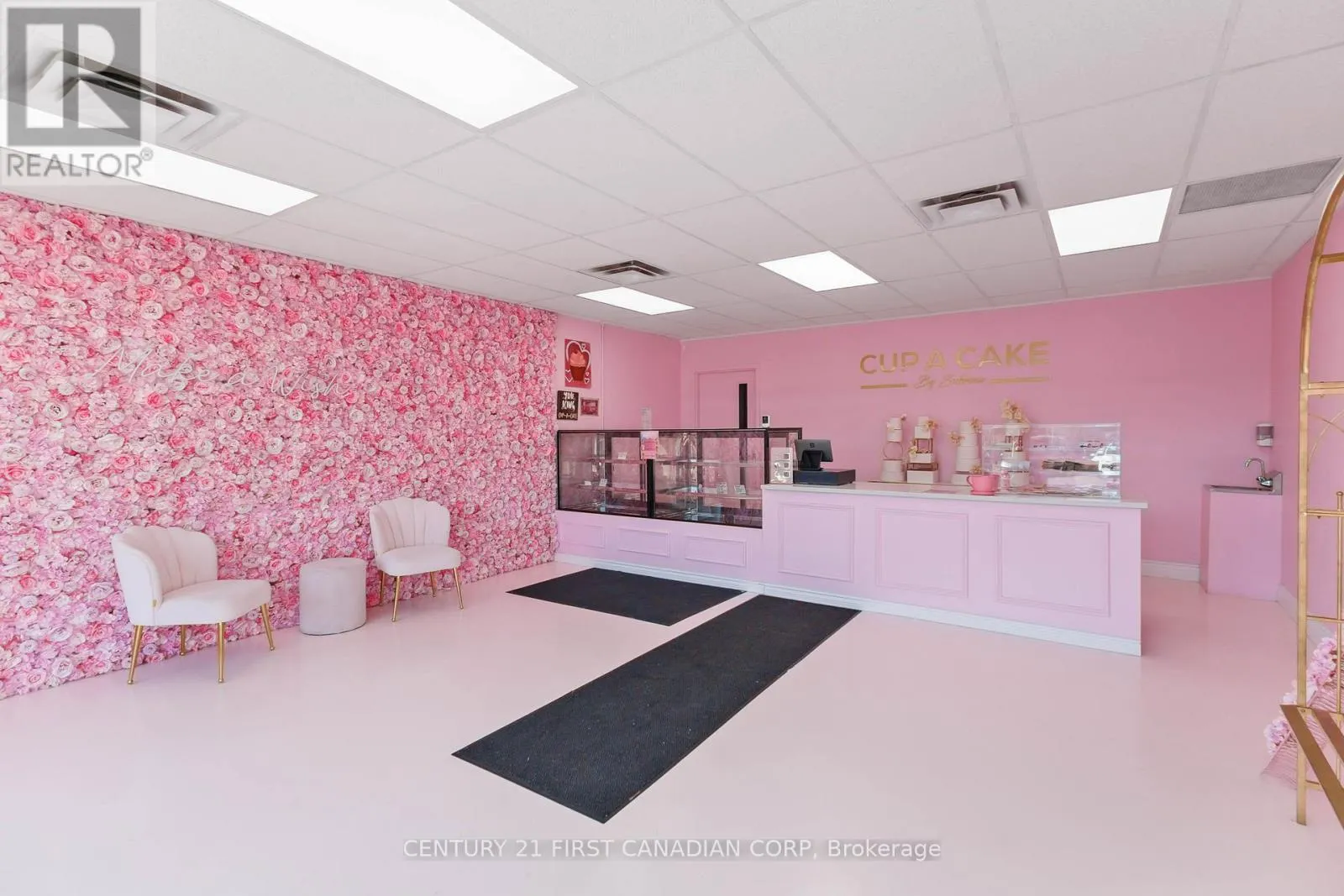 122 - 920 COMMISSIONERS ROAD, #122